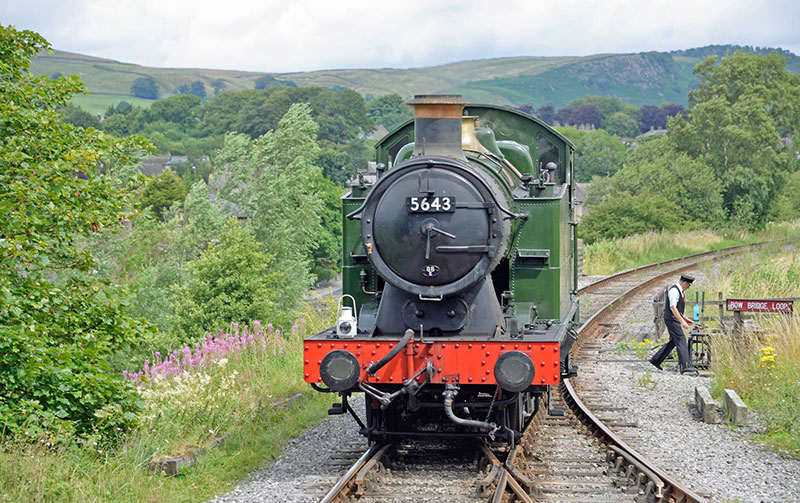 steam-train-embsay-railway